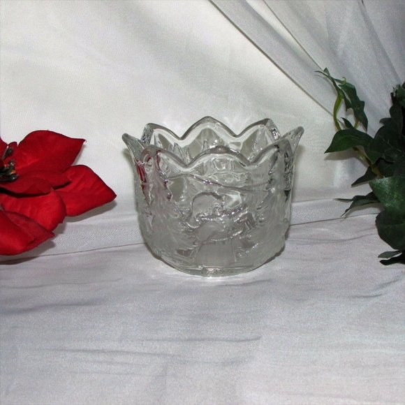 Mikasa Christmas Story Vintage Candle Holder Heavy Glass Holiday Decor - Picture 4 of 5